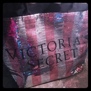 Victoria's Secret signature tote in sequins💞